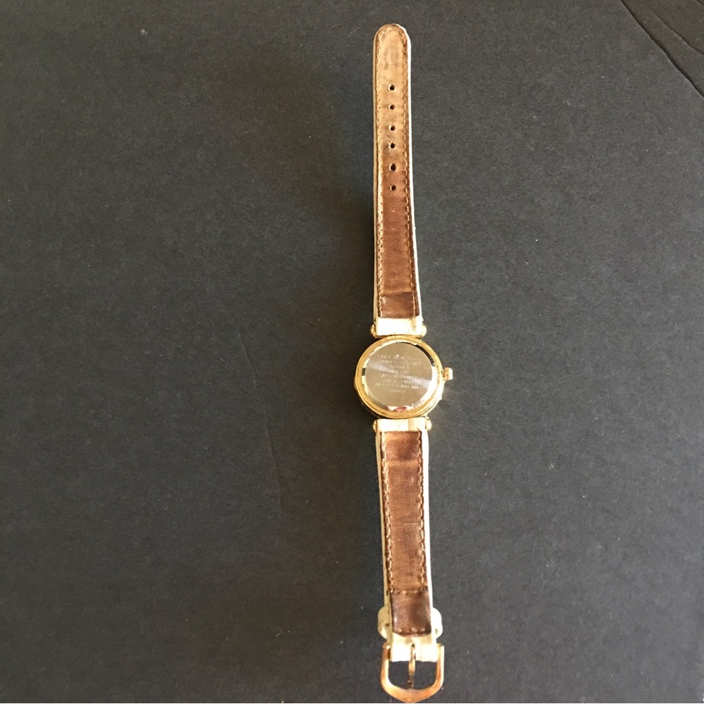Anne Klein - Picture 4 of 6